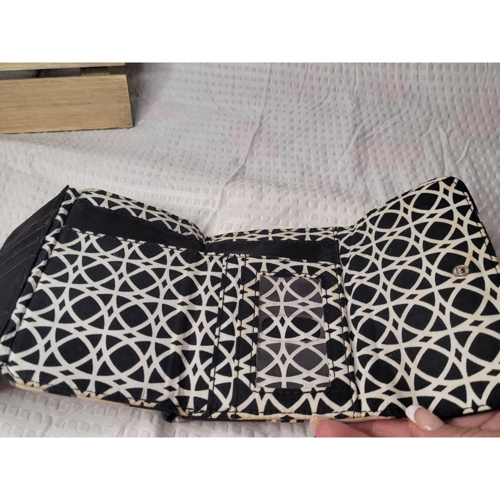 Vera Bradley‎ Trifold Wallet - Picture 4 of 6